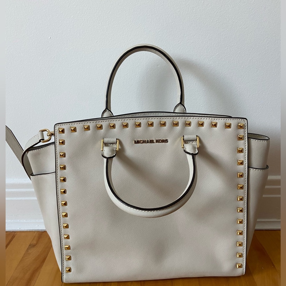 Michael Kors Selma Stud Satchel bag